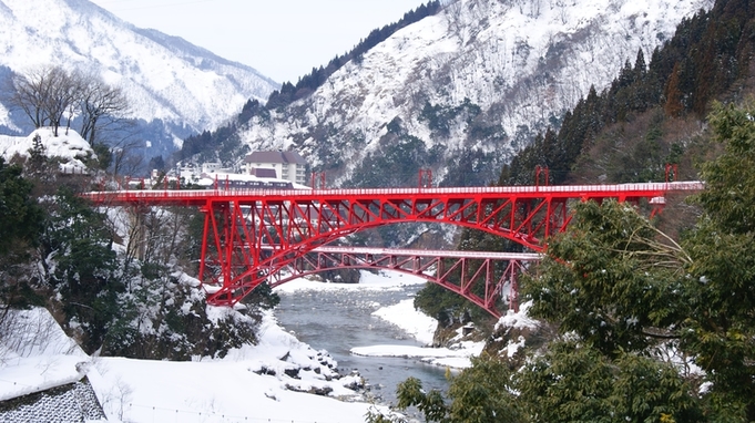 【期間限定：蟹会席】癖になる旨味と甘味が魅力の富山湾の女王〜鮮やかな鮮度抜群紅ズワイ〜